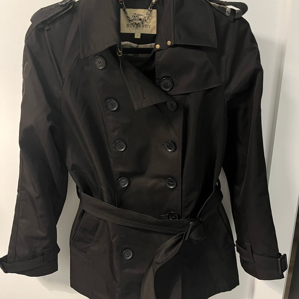 Elegant Women's Black Trench Coat